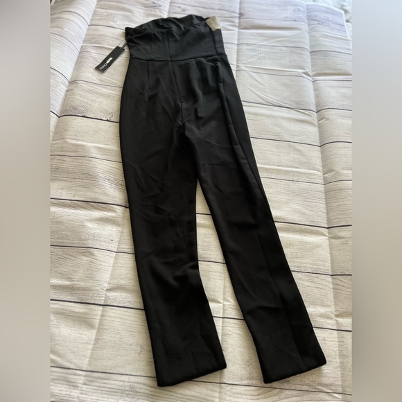 BEAUTIFUL Fashiona Black Rhinestone Fitted Jumpsuit🖤NEW with Tags!! Never worn - Picture 2 of 14